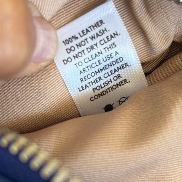 Country Road Australia Leather Zippered Wristlet Wallet - Picture 8 of 8